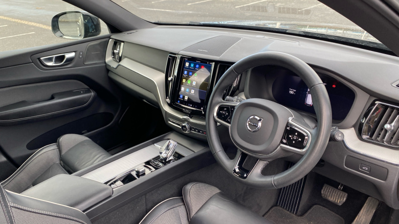 Volvo XC60 2.0 B4D Plus Dark 5dr AWD Geartronic Diesel Estate